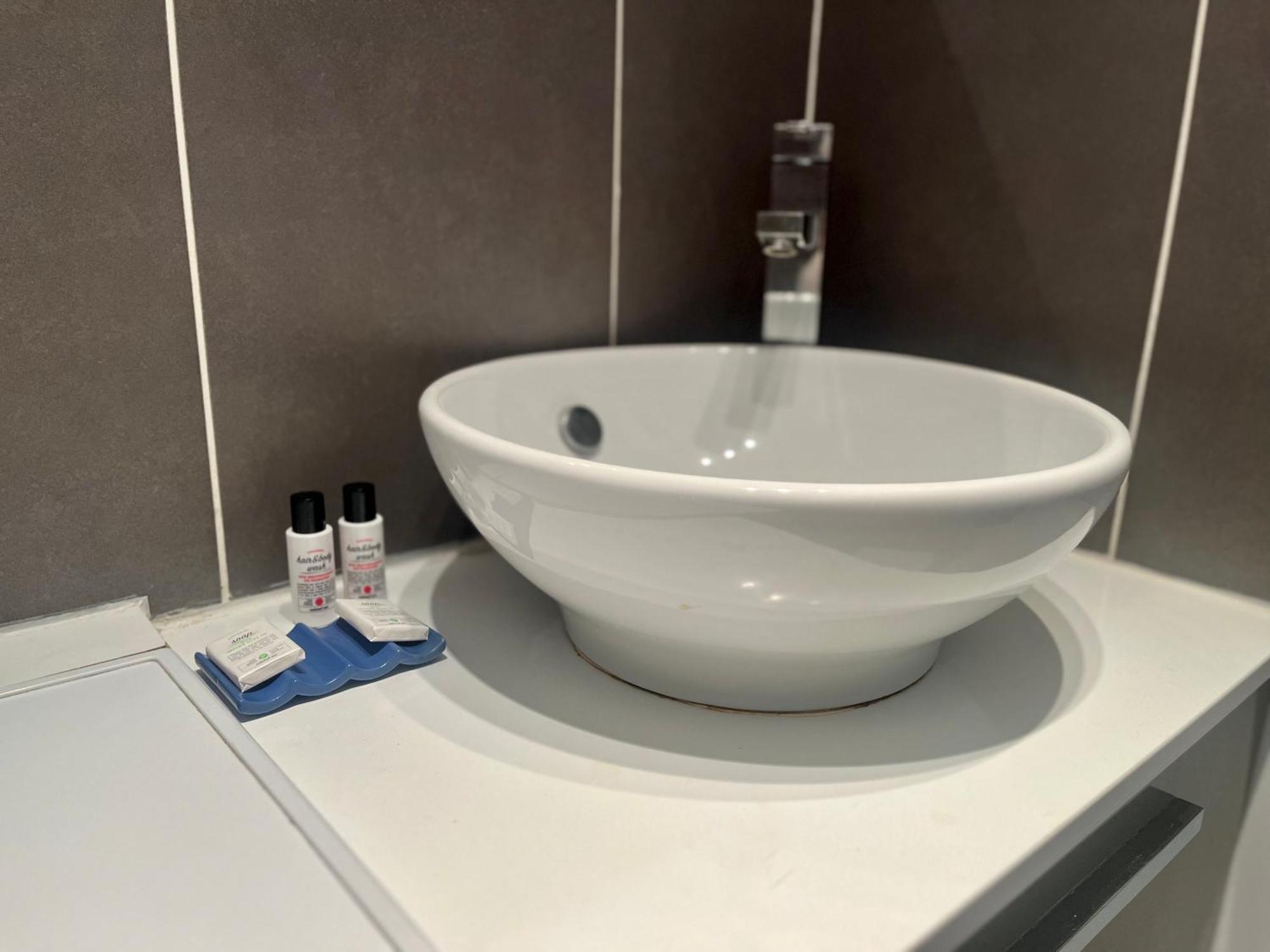 Suite Lavany Lyon Zewnętrze zdjęcie